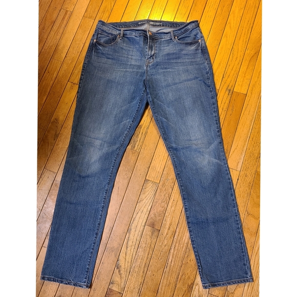 Old Navy Denim - EUC Size 14 Long Old Navy Curvy Profile Jeans